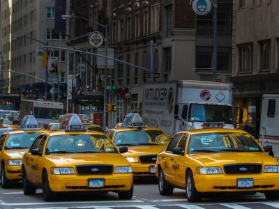 Taxis en la ciudad, vehículos que requieren licencia C1